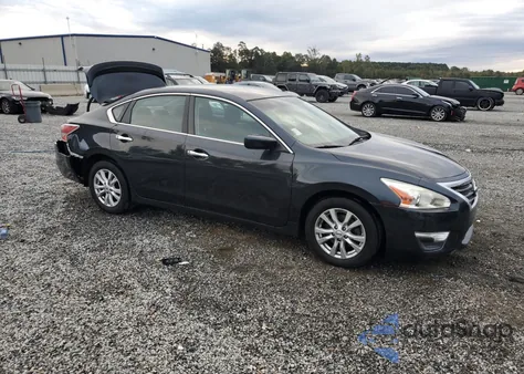 2014 Nissan Altima 2.5 from USA, damaged, VIN 1N4AL3AP1EN223687